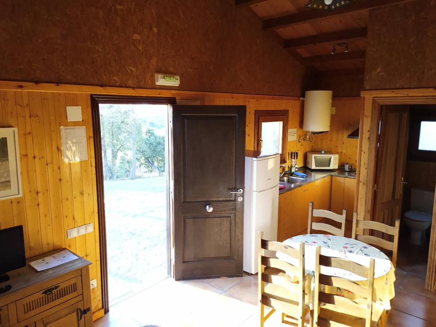Camping Casa Fausto Cerca De Dinopolis Formiche Alto Exterior foto