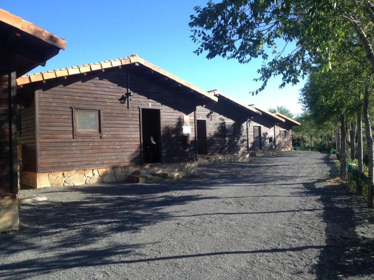 Camping Casa Fausto Cerca De Dinopolis Formiche Alto Exterior foto