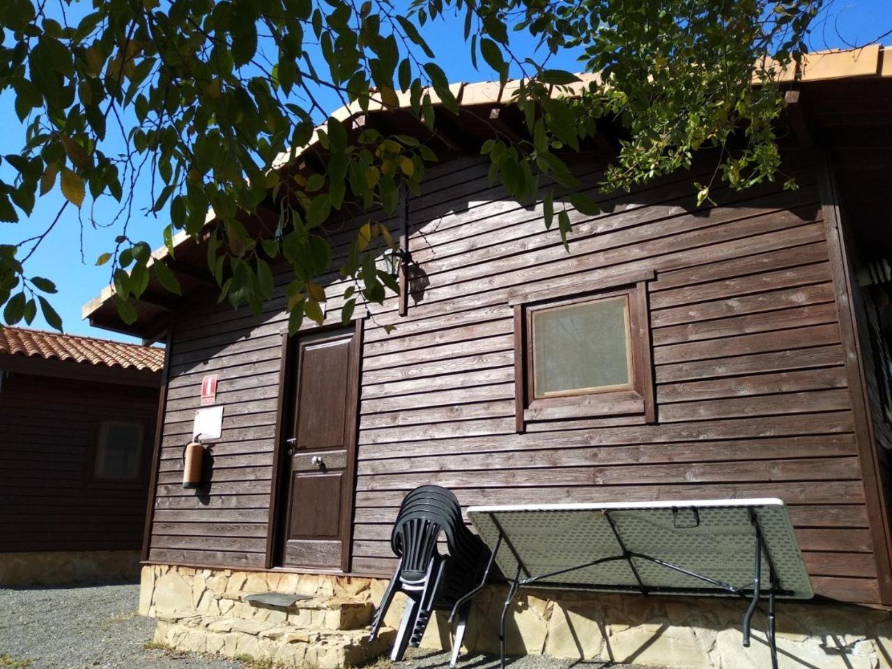 Camping Casa Fausto Cerca De Dinopolis Formiche Alto Exterior foto